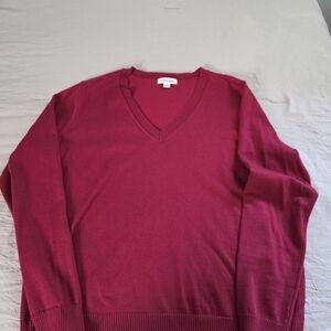 Calvin Klein Elegant V-Neck Sweater in Rich Burgundy